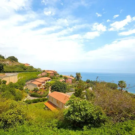 Casa Indaco SantʼAlessio Siculo